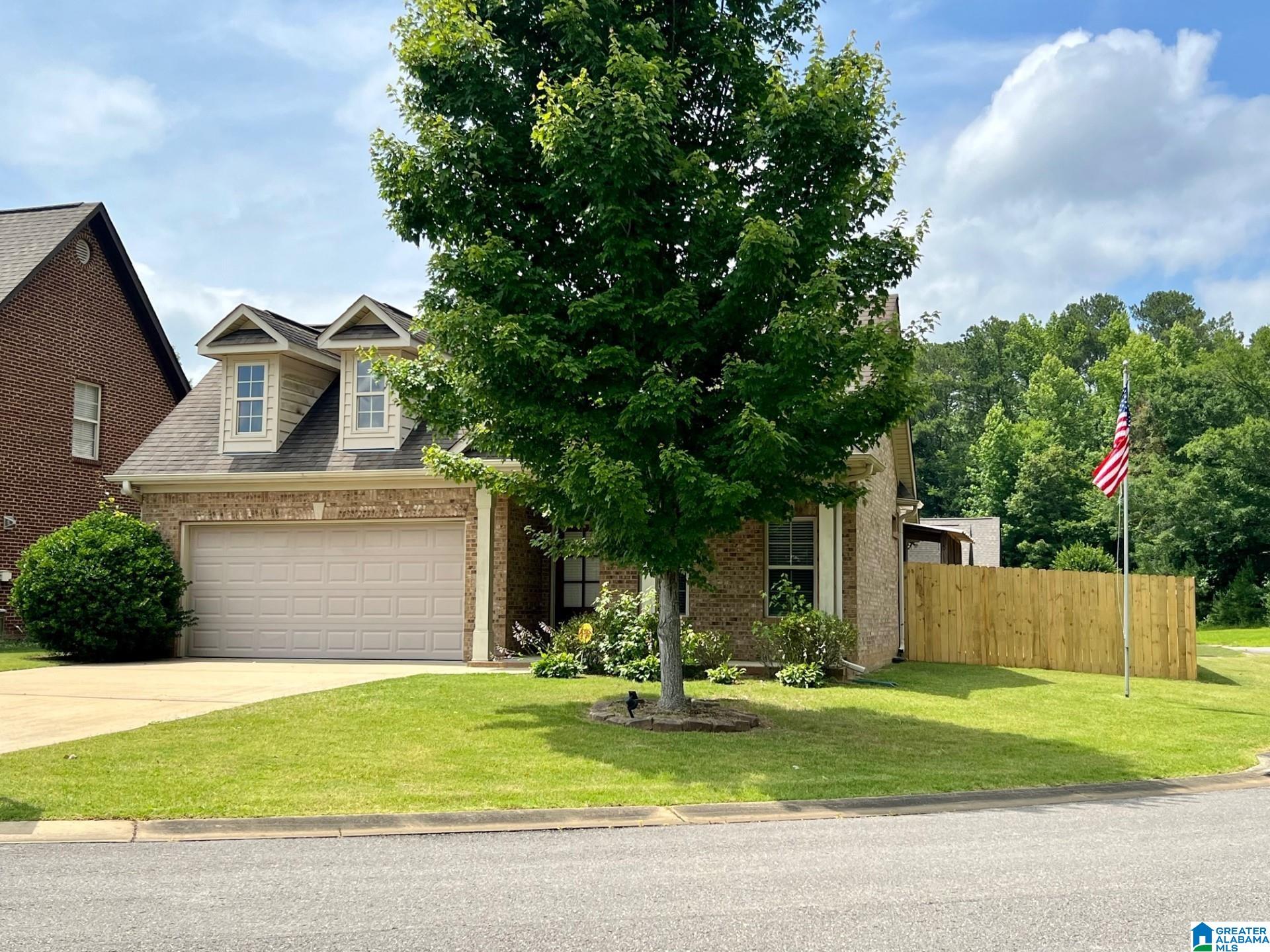 925 North Legacy Cove Springville, AL 35146 - Photo 3 of 20