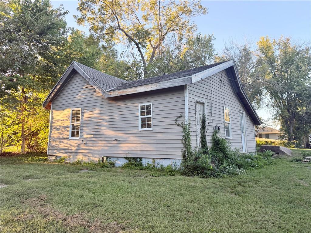 306 East Fort Scott Street Butler, MO 64730 - Photo 2 of 12 Gallery Image 2