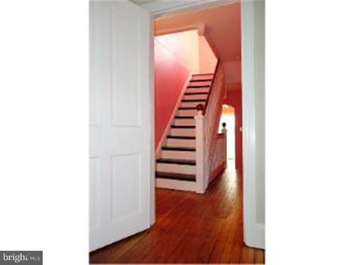7816 Cresheim Road Philadelphia, PA 19118 - Photo 14 of 25 Hallway