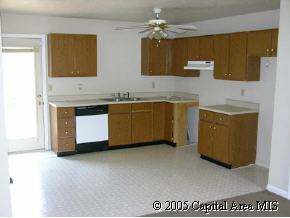 1533 Maureen Court Springfield, IL 62702 - Photo 5 of 9