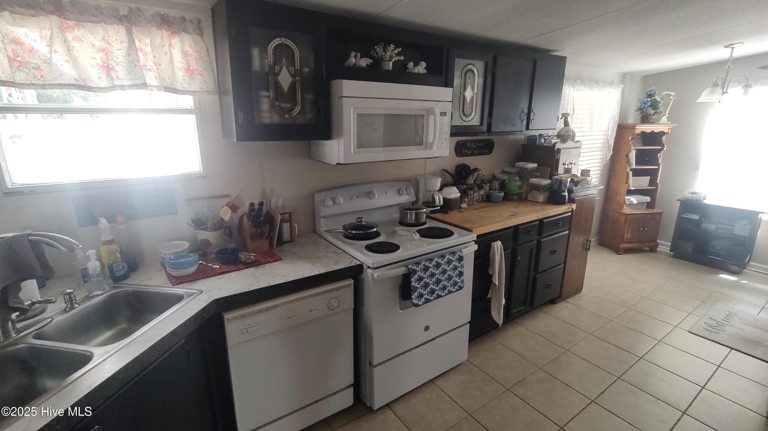 110 Quail Point Drive Hubert, NC 28539 - Photo 14 of 27 2025-09-24 10.58.40