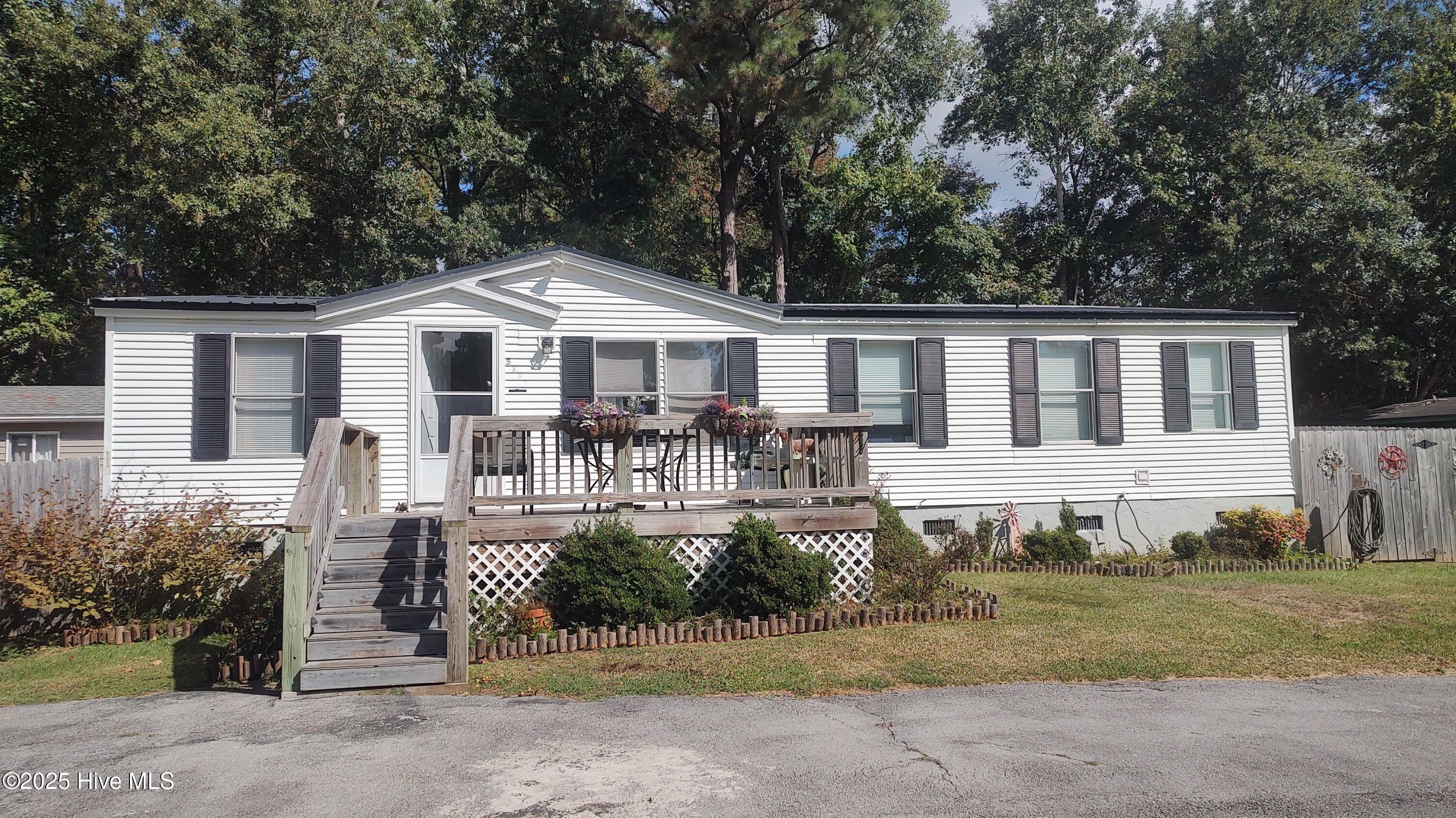 110 Quail Point Drive Hubert, NC 28539 - Photo 2 of 27 2025-09-24 10.54.00