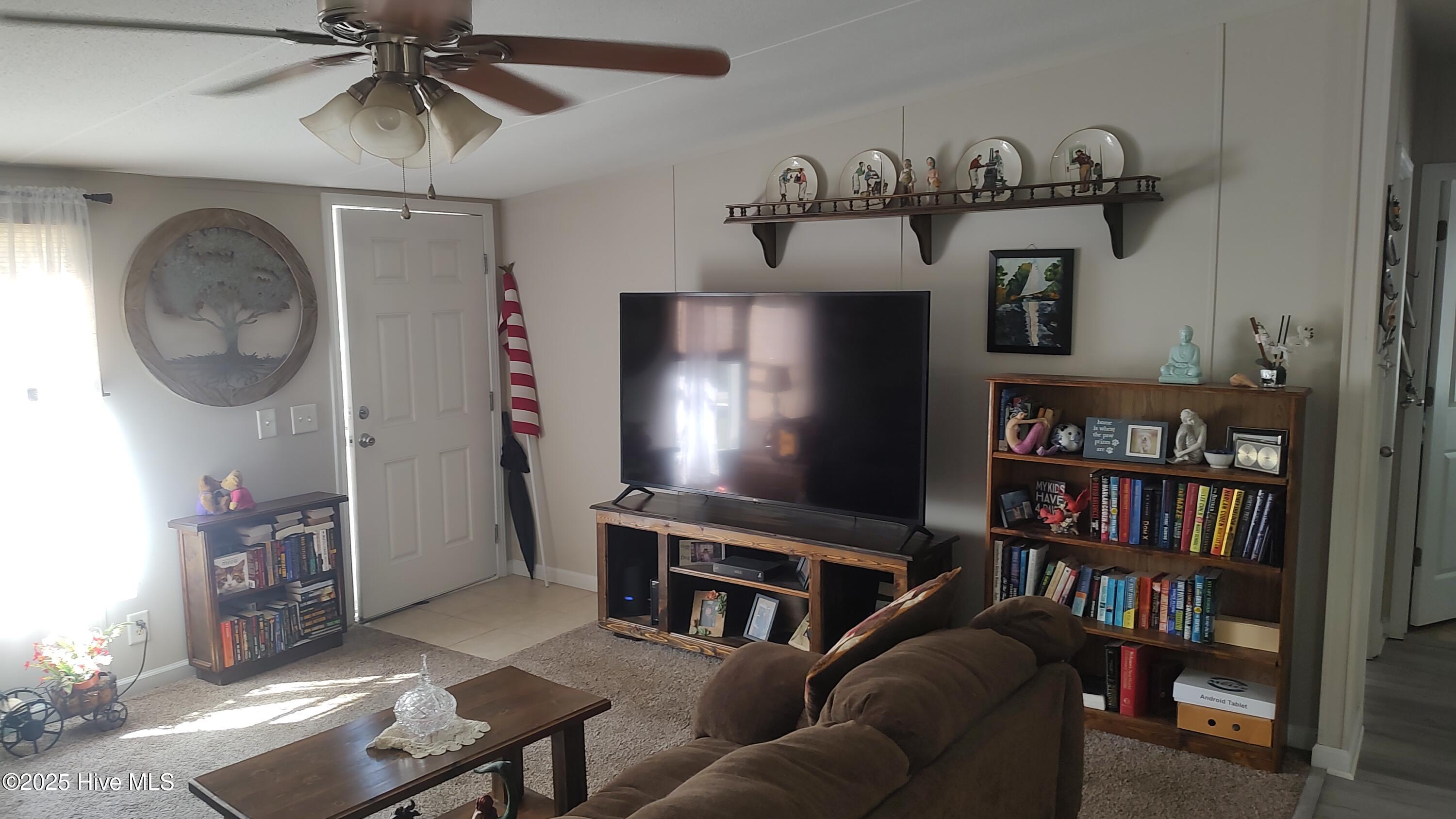 110 Quail Point Drive Hubert, NC 28539 - Photo 7 of 27 2025-09-24 10.56.18