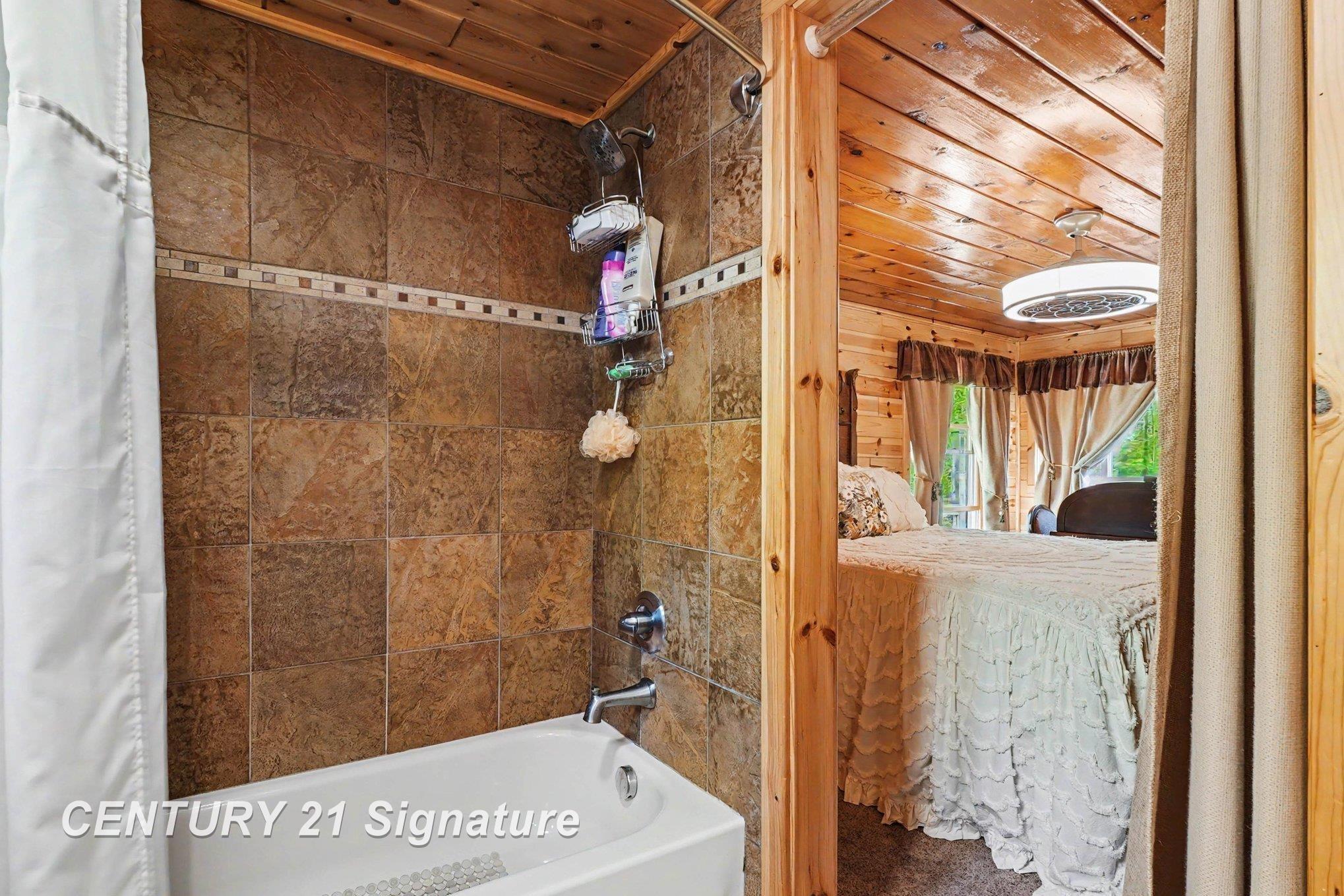 5757 Oak Road Rose City, MI 48654 - Photo 3 of 39