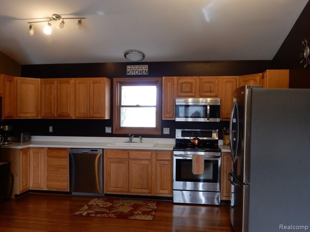 4688 Bradley Road Gregory, MI 48137 - Photo 7 of 22 Kitchen