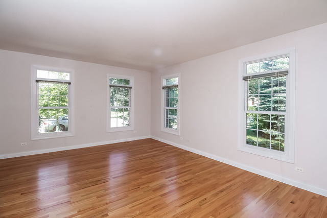 820 South Cumberland Avenue Park Ridge, IL 60068 - Photo 4 of 24