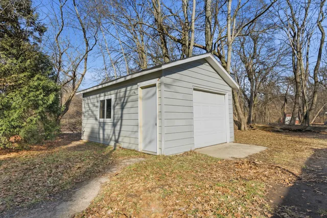 $229,900 | 1606 North Longshore Drive, Walkerton, IN 46574