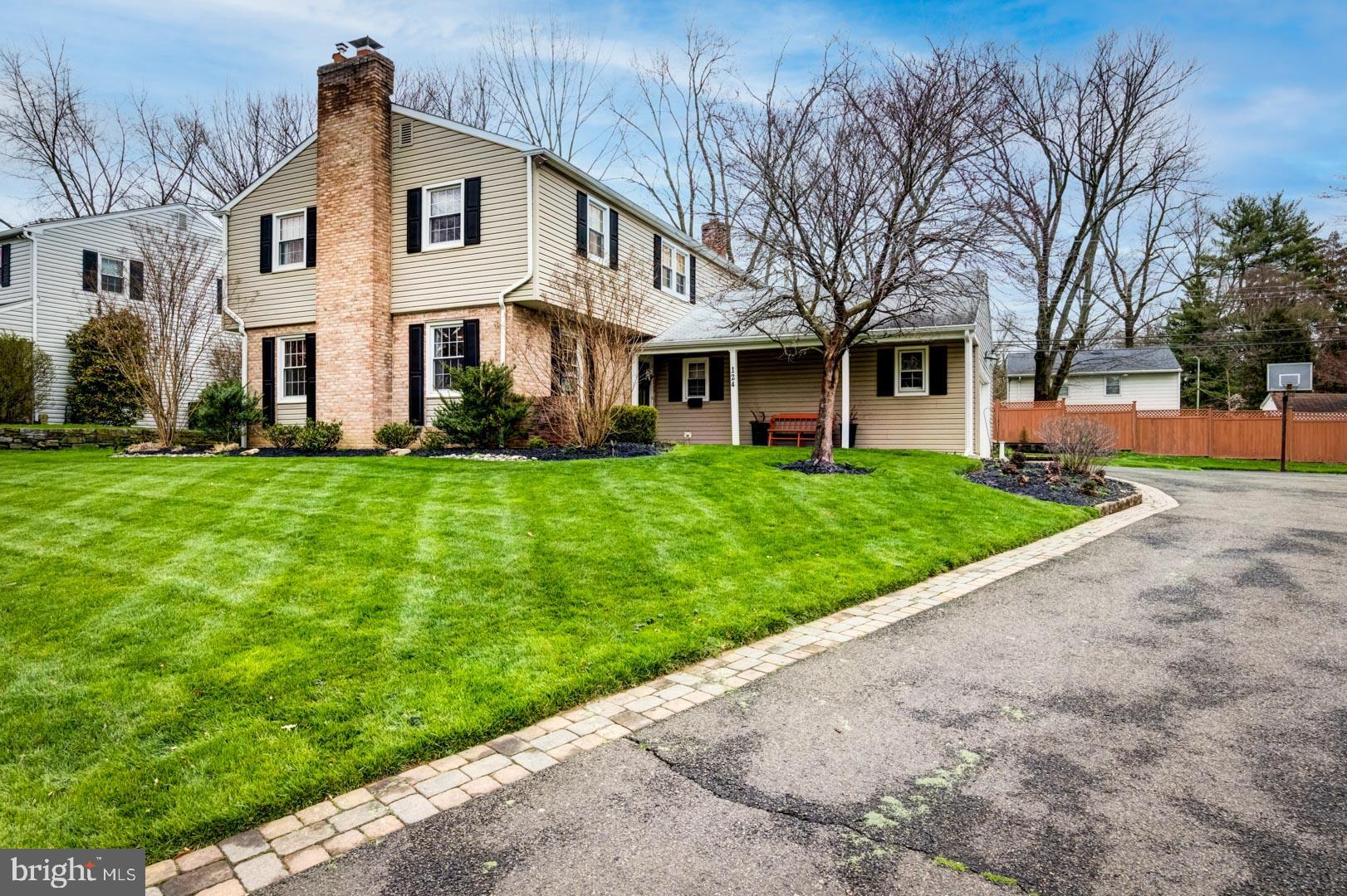 124 Azalea Way Flourtown, PA 19031 - Photo 3 of 45 Gallery Image 3