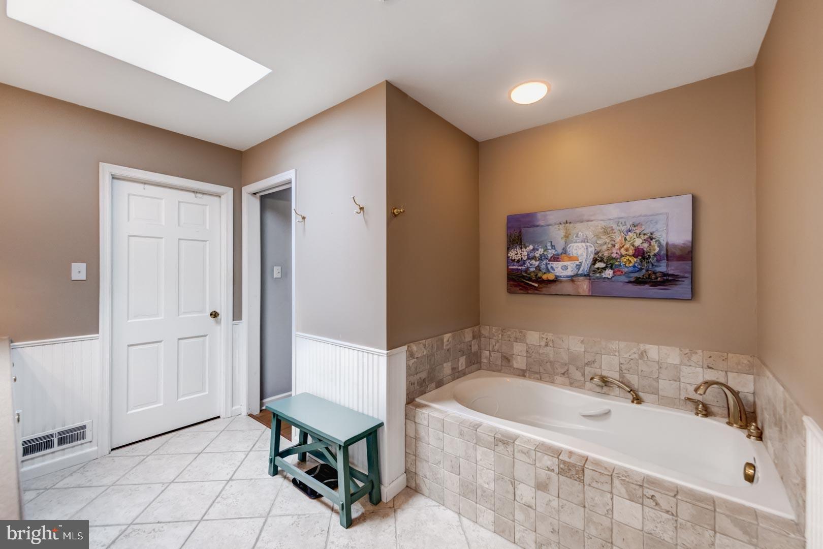 124 Azalea Way Flourtown, PA 19031 - Photo 31 of 45 Gallery Image 31