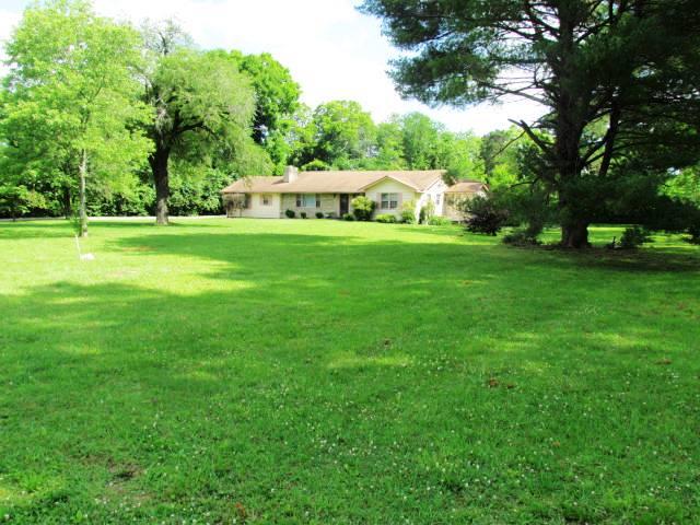 6819 McCutcheon Road Chattanooga, TN 37421 - Photo 8 of 31 IMG_2661
