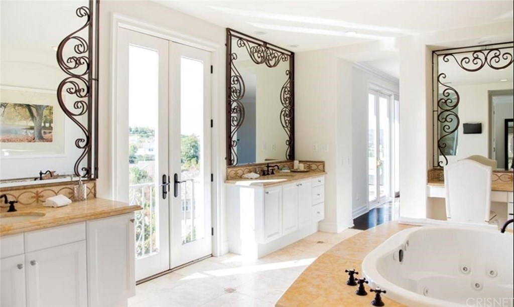 4131 Prado De Los Caballos Calabasas, CA 91302 - Photo 14 of 31