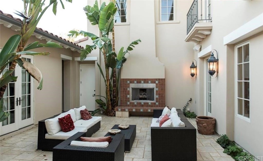 4131 Prado De Los Caballos Calabasas, CA 91302 - Photo 4 of 31