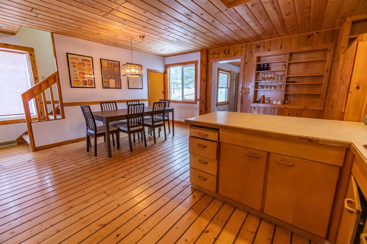 348 Bass Lake Road Traverse City, MI 49685 - Photo 11 of 32 1871879-10.JPG