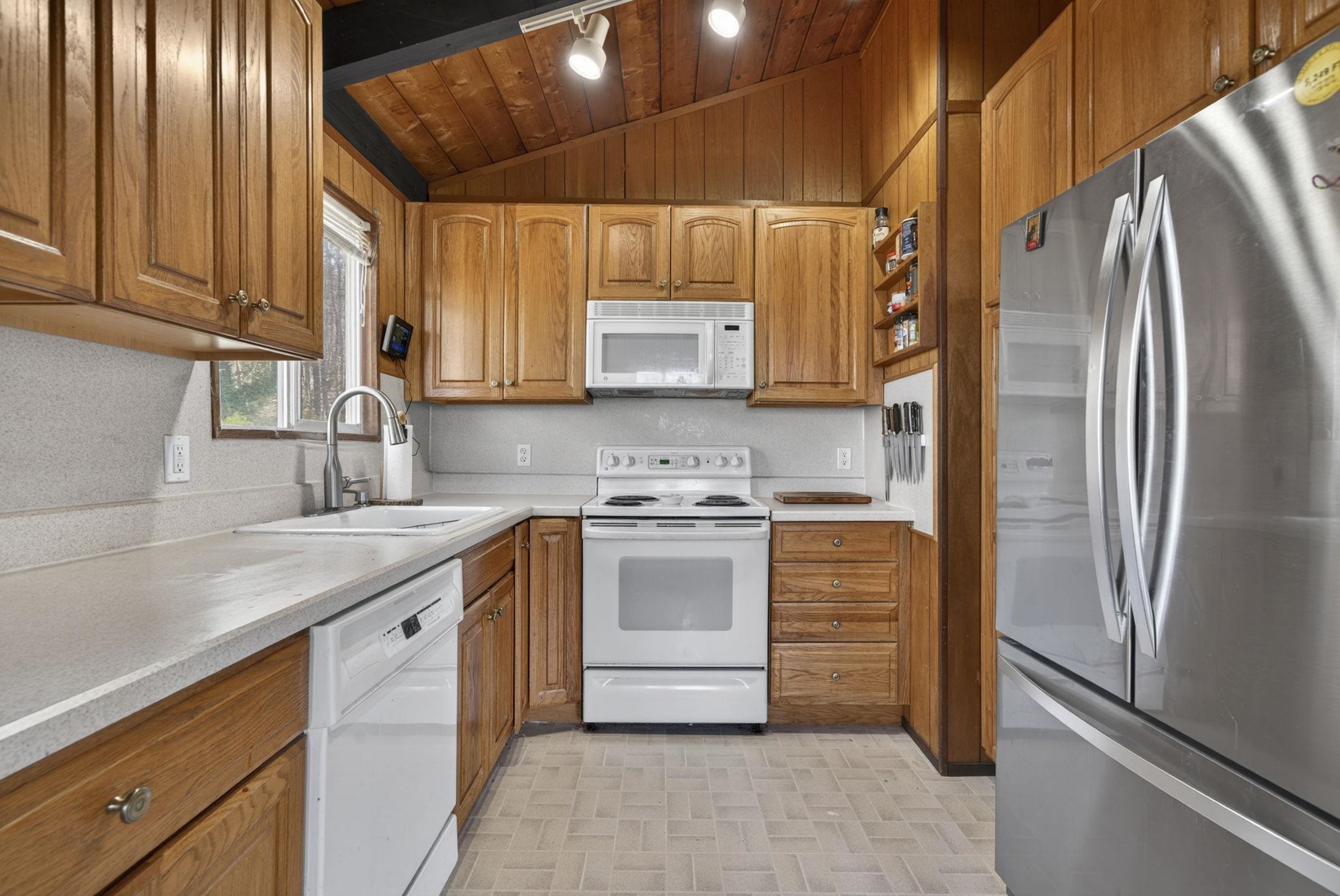 5 Windsor Way New Durham, NH 03855 - Photo 3 of 42