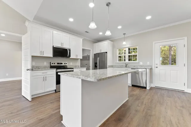 $244,900 | 137 Southern Hills Drive, Lucedale, MS 39452