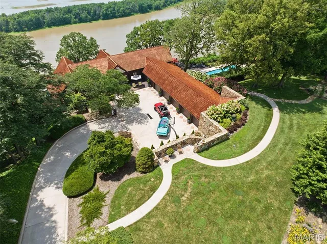 $1,500,000 | 3505 Riverview Court, Godfrey, IL 62035