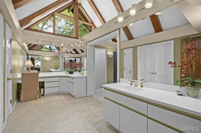 $1,500,000 | 3505 Riverview Court, Godfrey, IL 62035