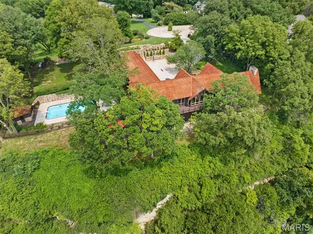 $1,500,000 | 3505 Riverview Court, Godfrey, IL 62035