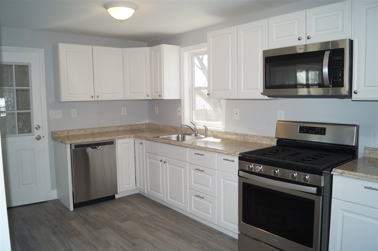 303 Weston Road Manchester, NH 03103 - Photo 5 of 24