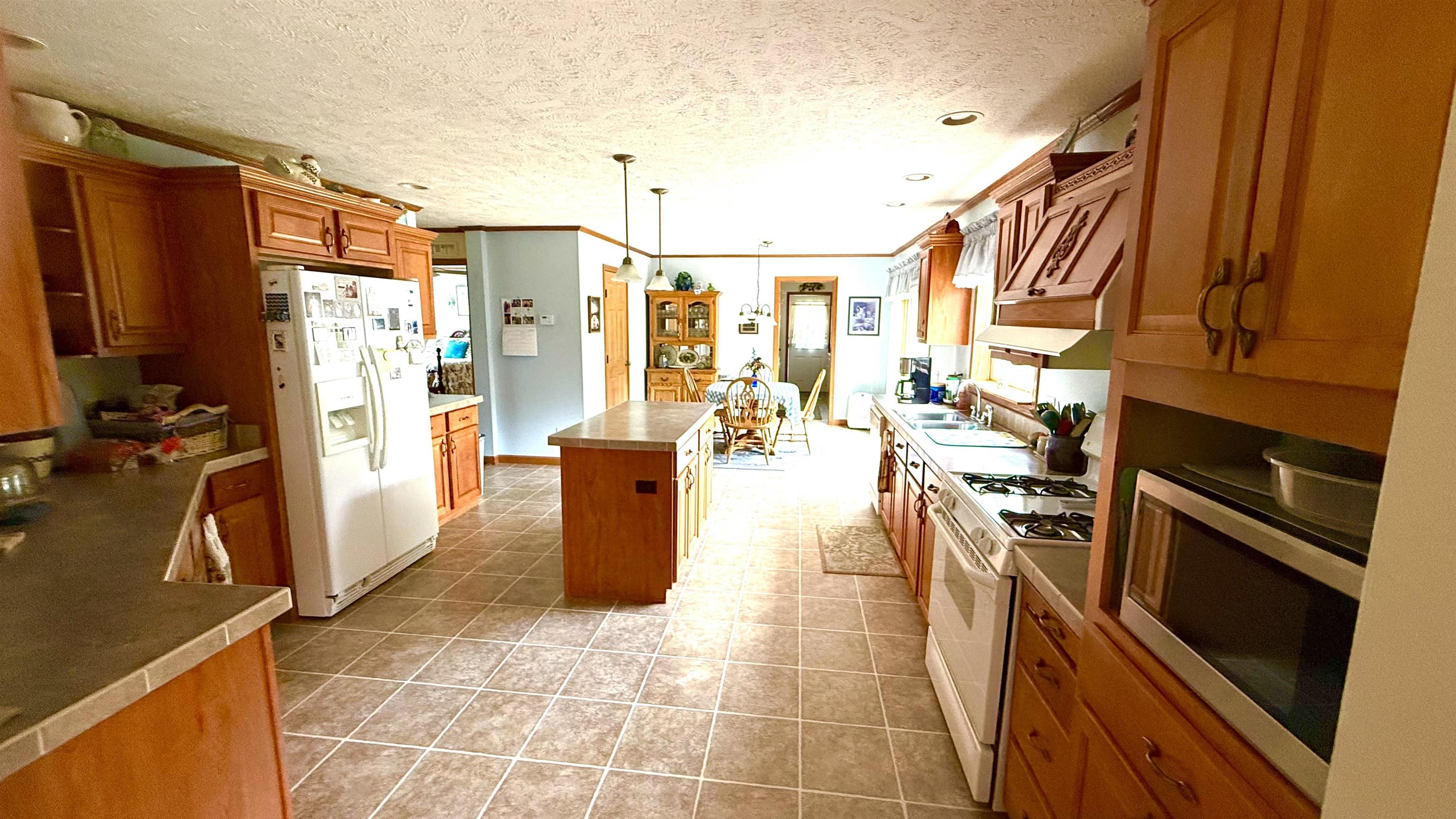5637 Towerline Road Hale, MI 48739 - Photo 8 of 31 1936040-471700e6-b954-4775-9258-d606a5ffe1dc.JPG