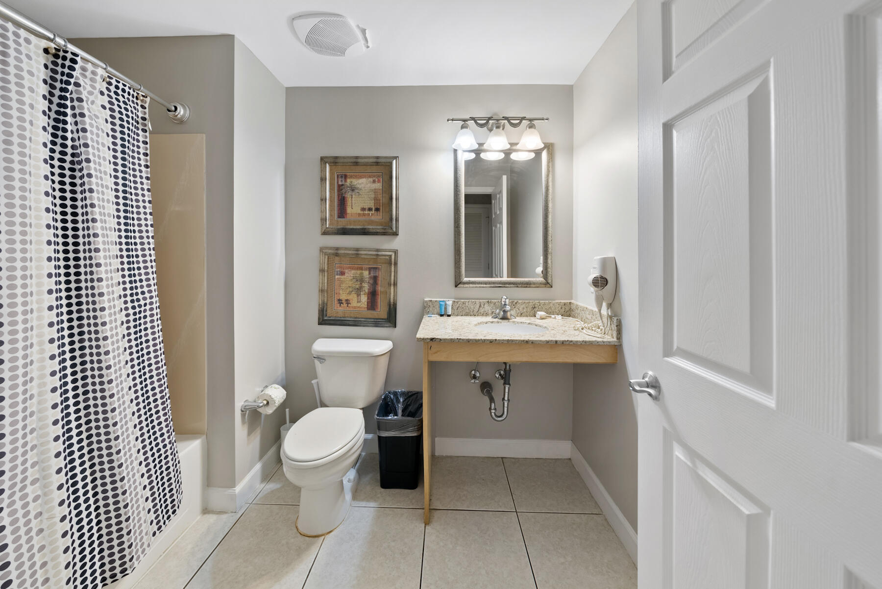17729 Front Beach Road, Unit 702E Panama City Beach, FL 32413 - Photo 27 of 53 DSC00380