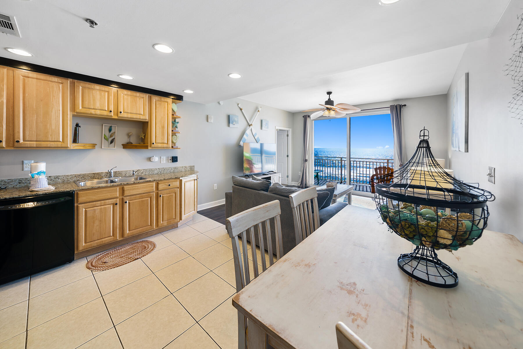 17729 Front Beach Road, Unit 702E Panama City Beach, FL 32413 - Photo 8 of 53 DSC00405