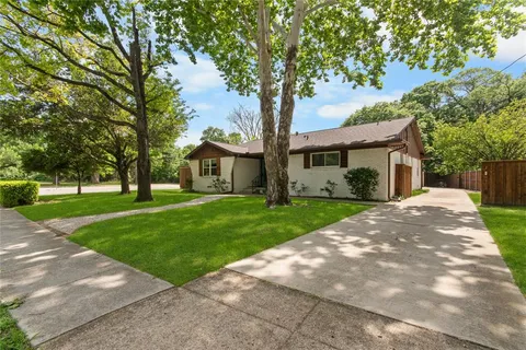$549,000 | 2530 Springhill Drive, Dallas, TX 75228