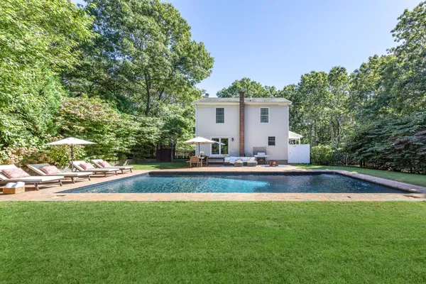 $38,000 | 22 Central Avenue, East Hampton, NY 11937