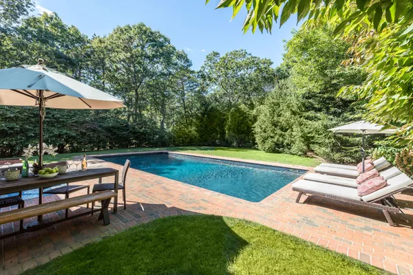 $38,000 | 22 Central Avenue, East Hampton, NY 11937