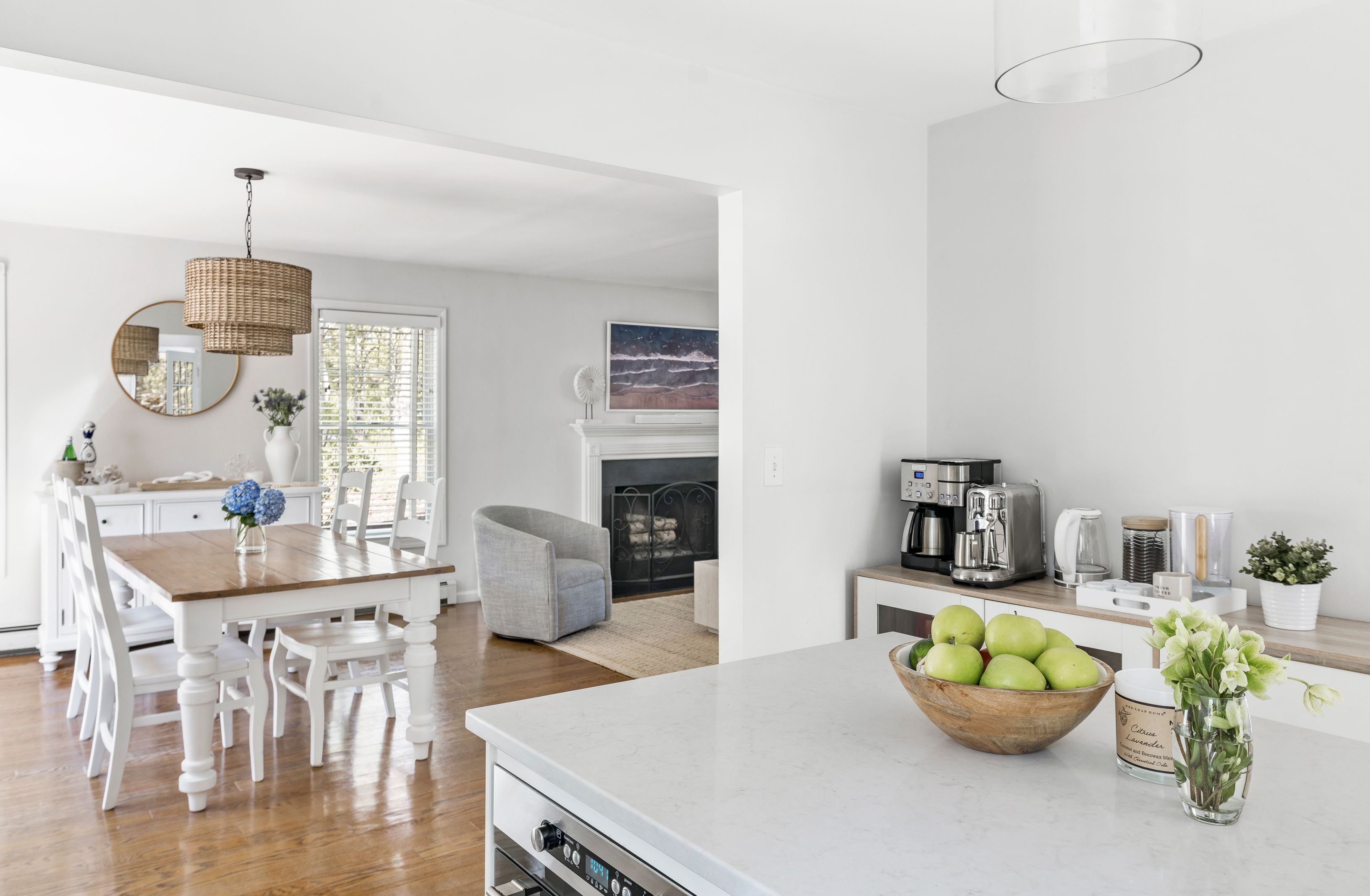 22 Central Avenue East Hampton, NY 11937 - Photo 7 of 31