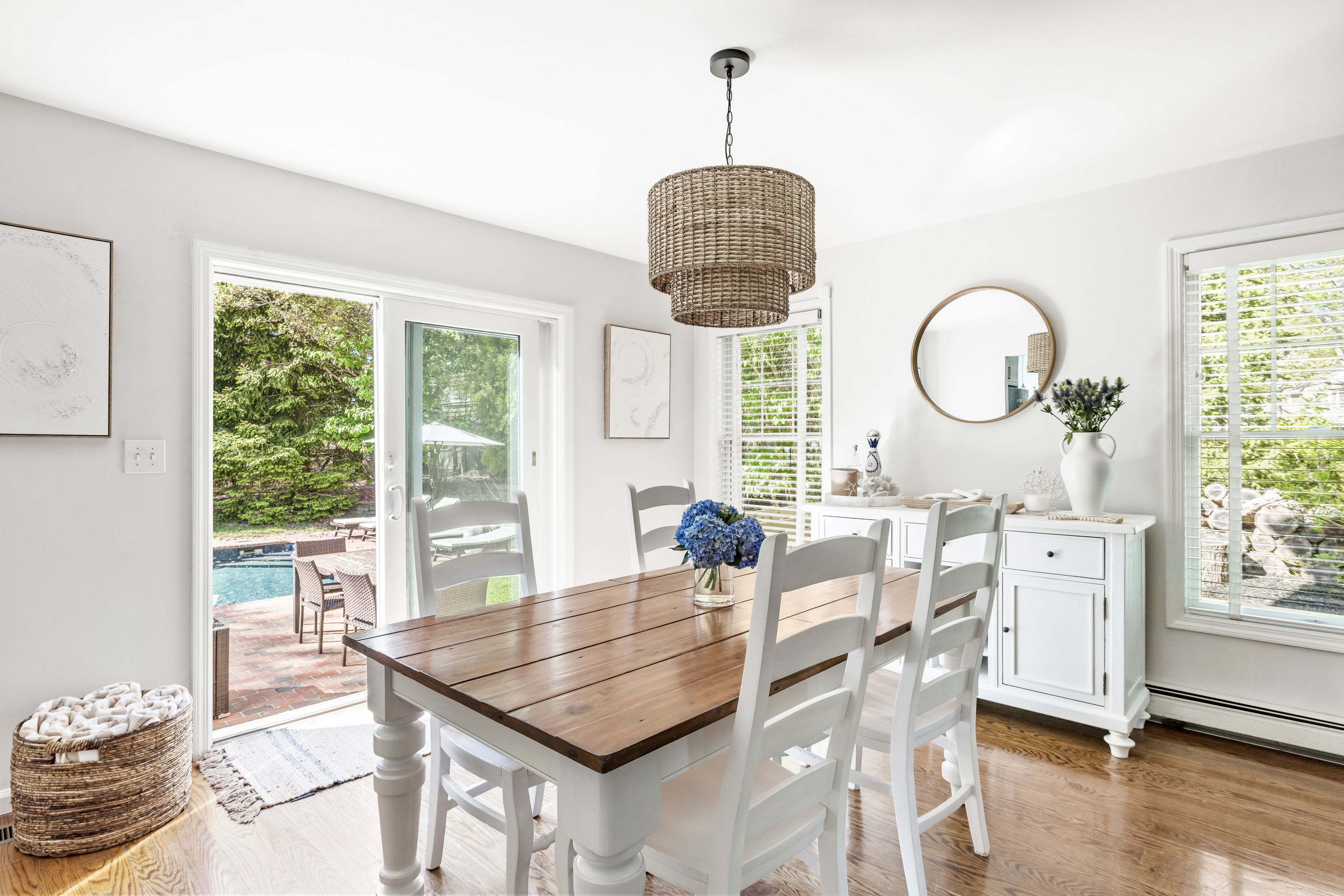 22 Central Avenue East Hampton, NY 11937 - Photo 8 of 31