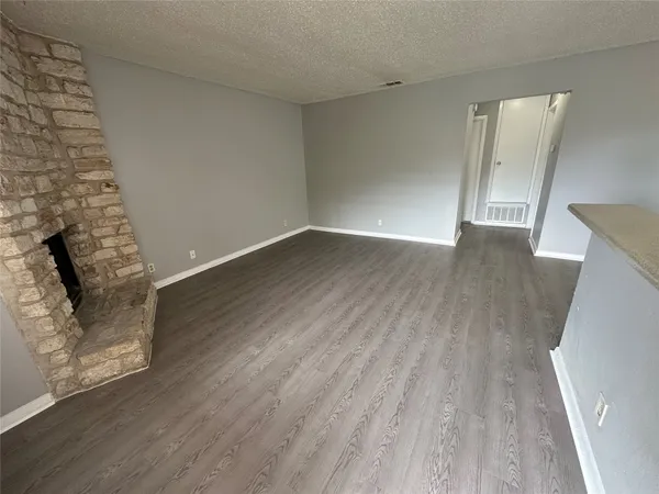 $925 | 9808 Roxanna Drive, Unit D, Austin, TX 78748