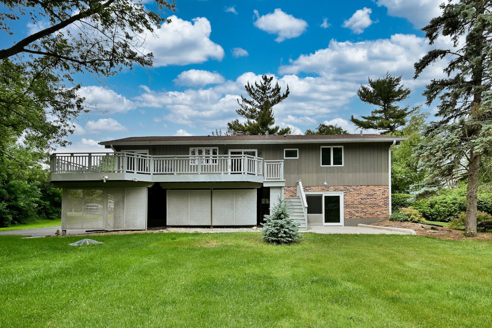 105 Haman Road Inverness, IL 60067 - Photo 38 of 41 Gallery Image 38