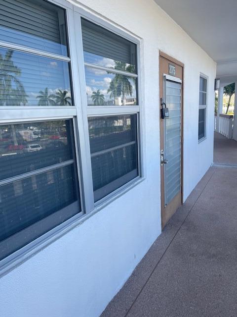 2075 Cornwall East, Unit 2075 Boca Raton, FL 33434 - Photo 29 of 32 a view of kitchen and utility room