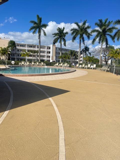2075 Cornwall East, Unit 2075 Boca Raton, FL 33434 - Photo 32 of 32 a view of outdoor space with palm tree