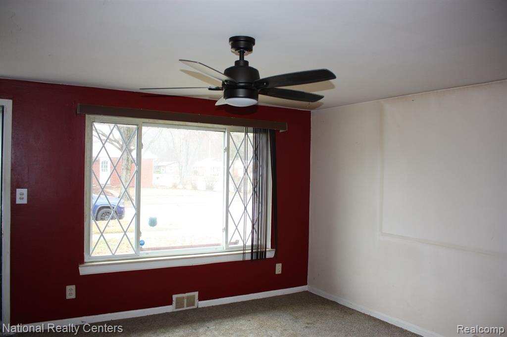 13547 Kent Street Romulus, MI 48174 - Photo 2 of 13 Gallery Image 2
