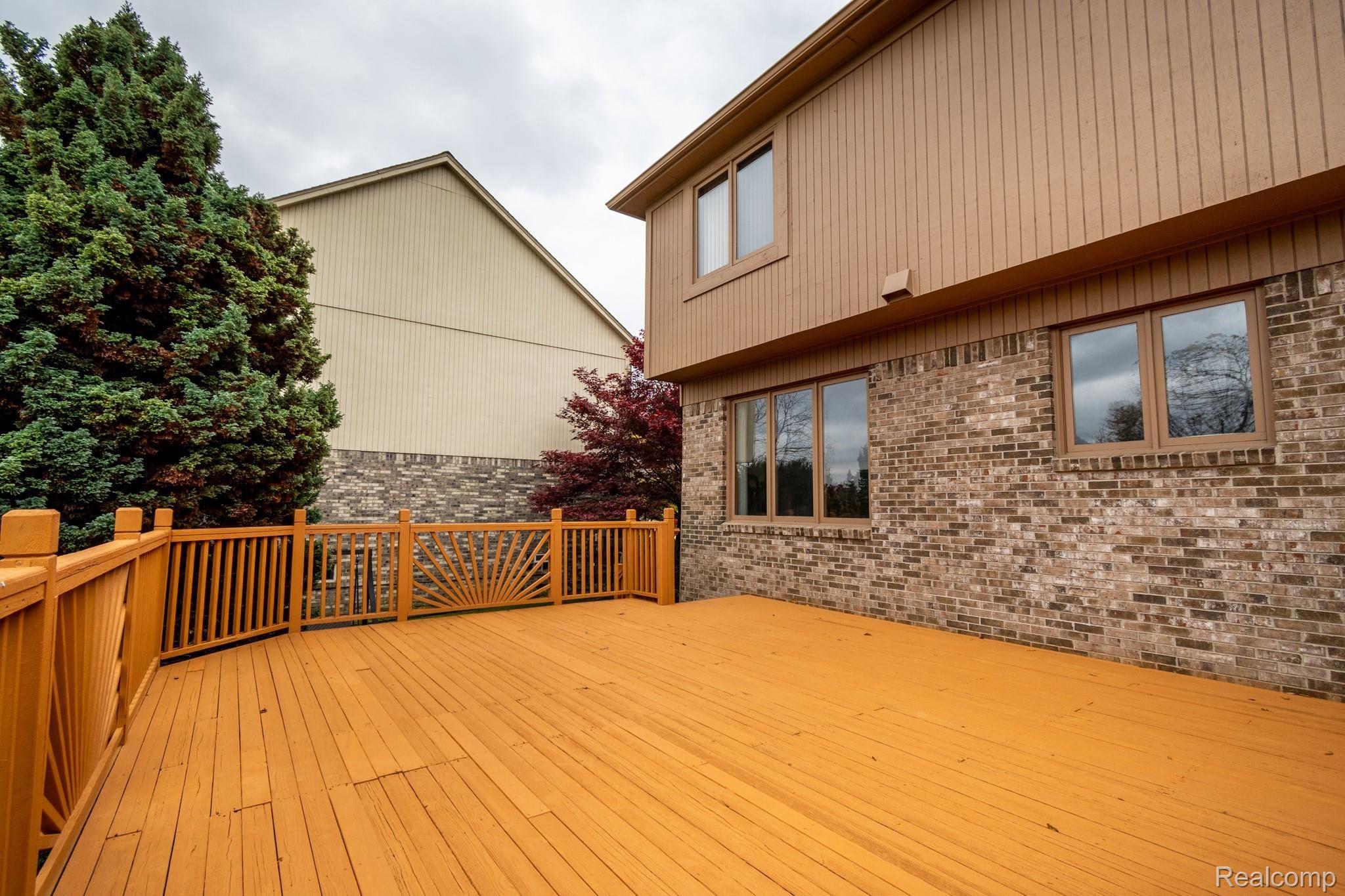 873 Grovecrest Rochester, MI 48307 - Photo 59 of 65 DSC_7049.jpg