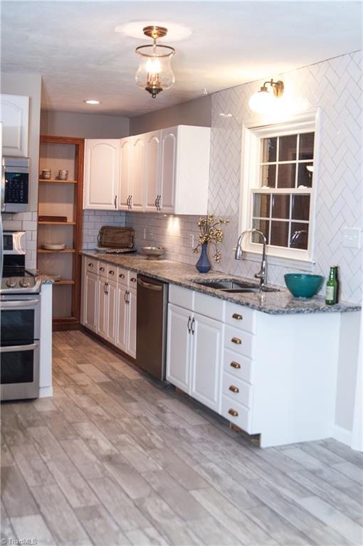2995 Dillon Road Jamestown, NC 27282 - Photo 10 of 30 Open Kitchen.