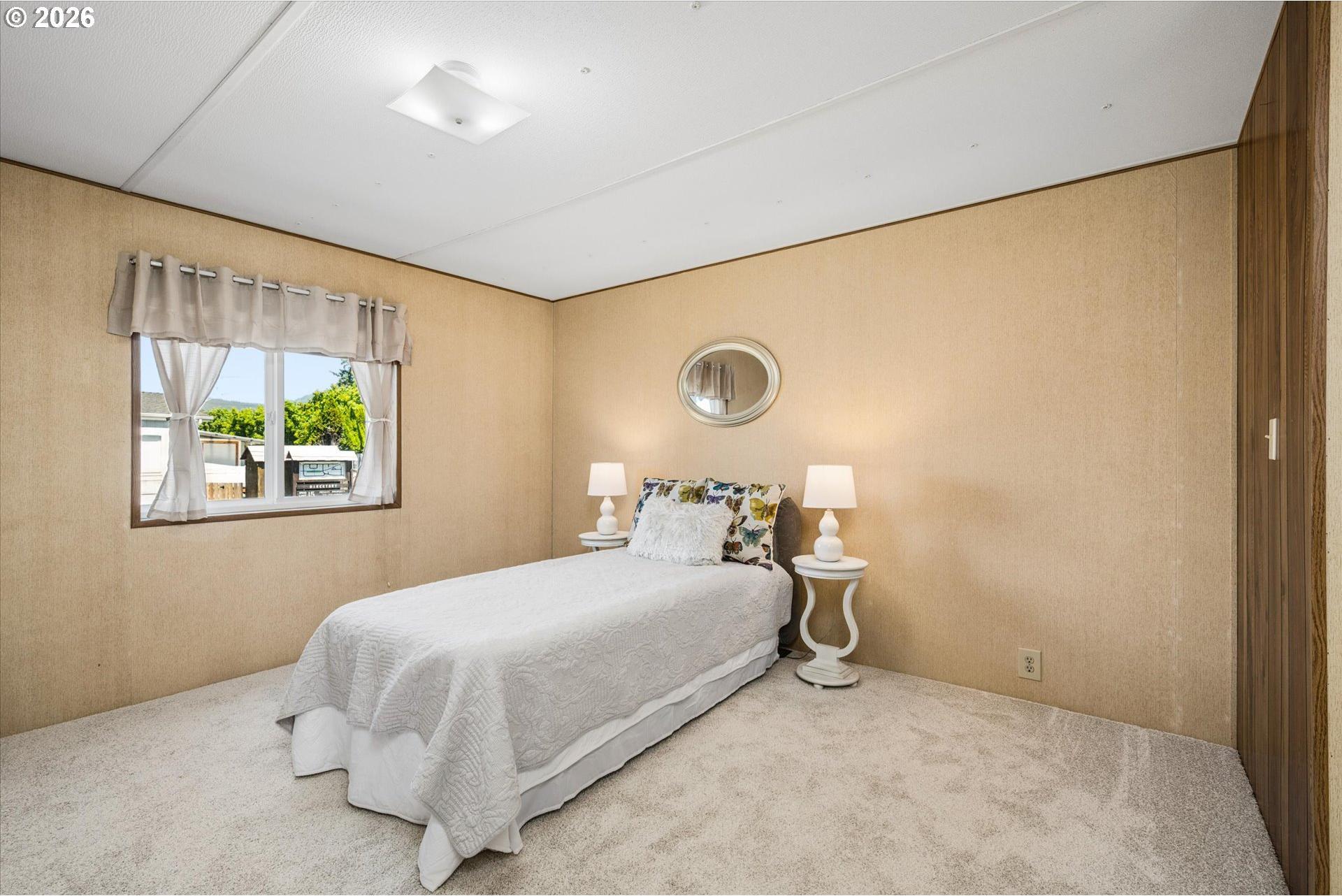 2150 Laura Street, Unit 119 Springfield, OR 97477 - Photo 18 of 37 Bedroom