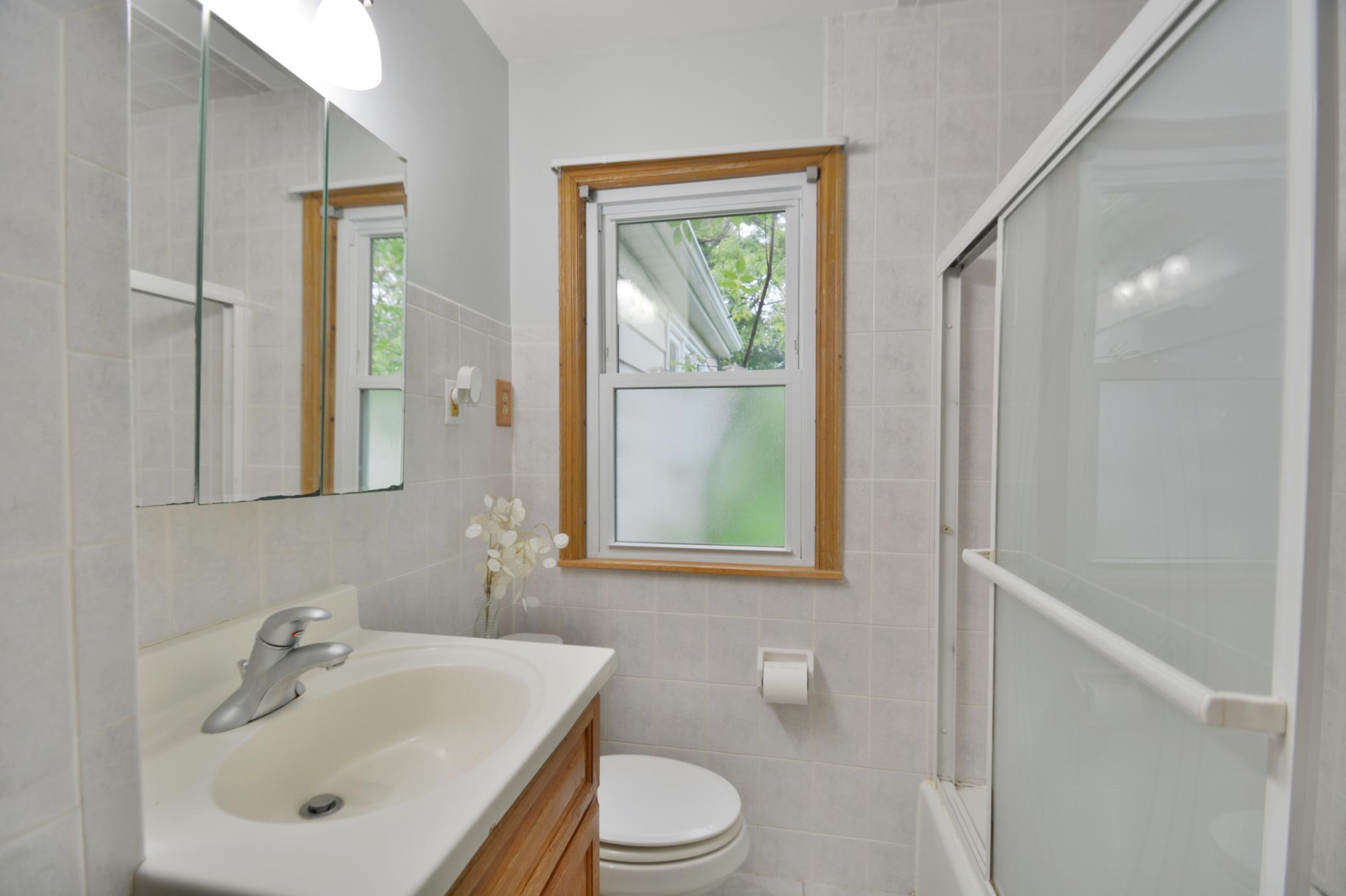 4522 Chatham Road Columbia Heights, MN 55421 - Photo 13 of 17