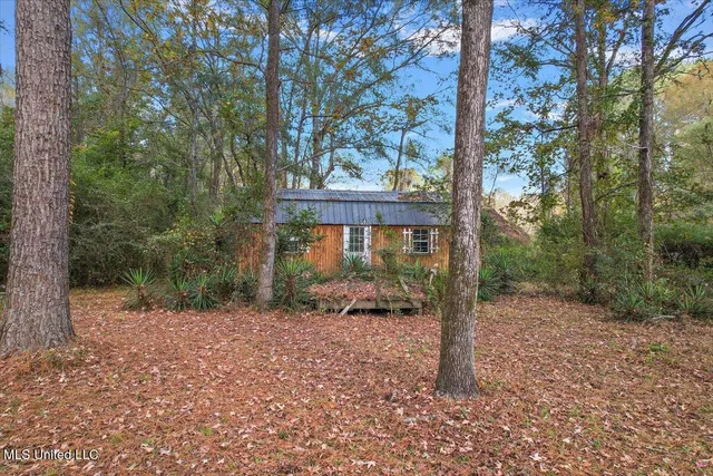 $278,000 | 866 Old River Road, Harrisville, MS 39082