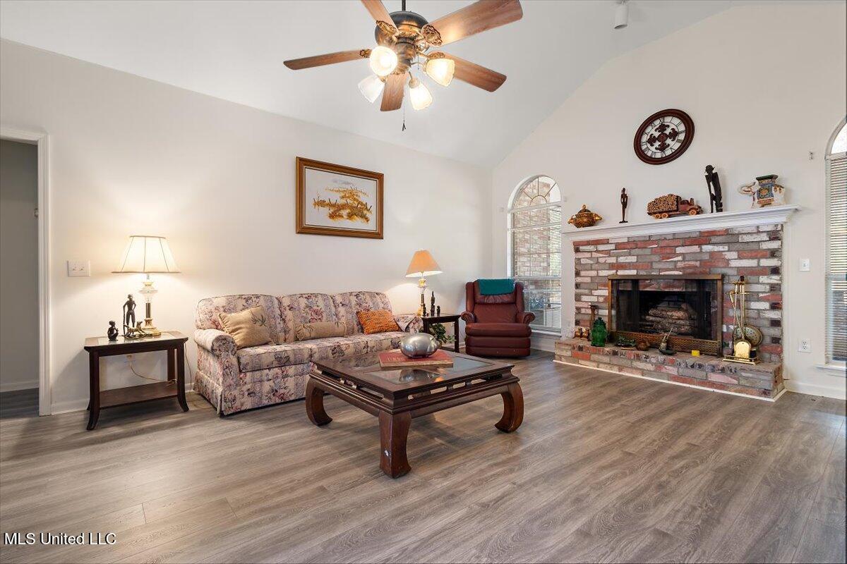 866 Old River Road Harrisville, MS 39082 - Photo 4 of 26 Old river- living rom mls