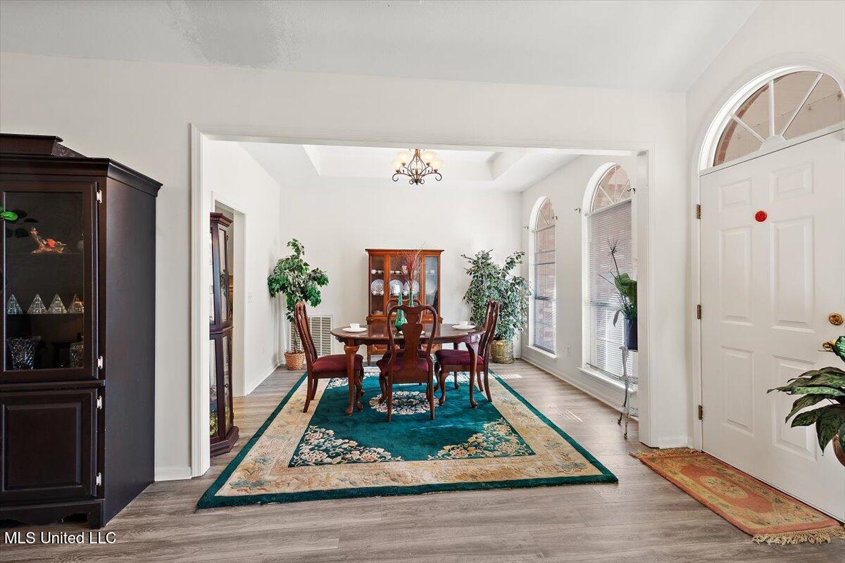 866 Old River Road Harrisville, MS 39082 - Photo 9 of 26 old river-dining rm mls