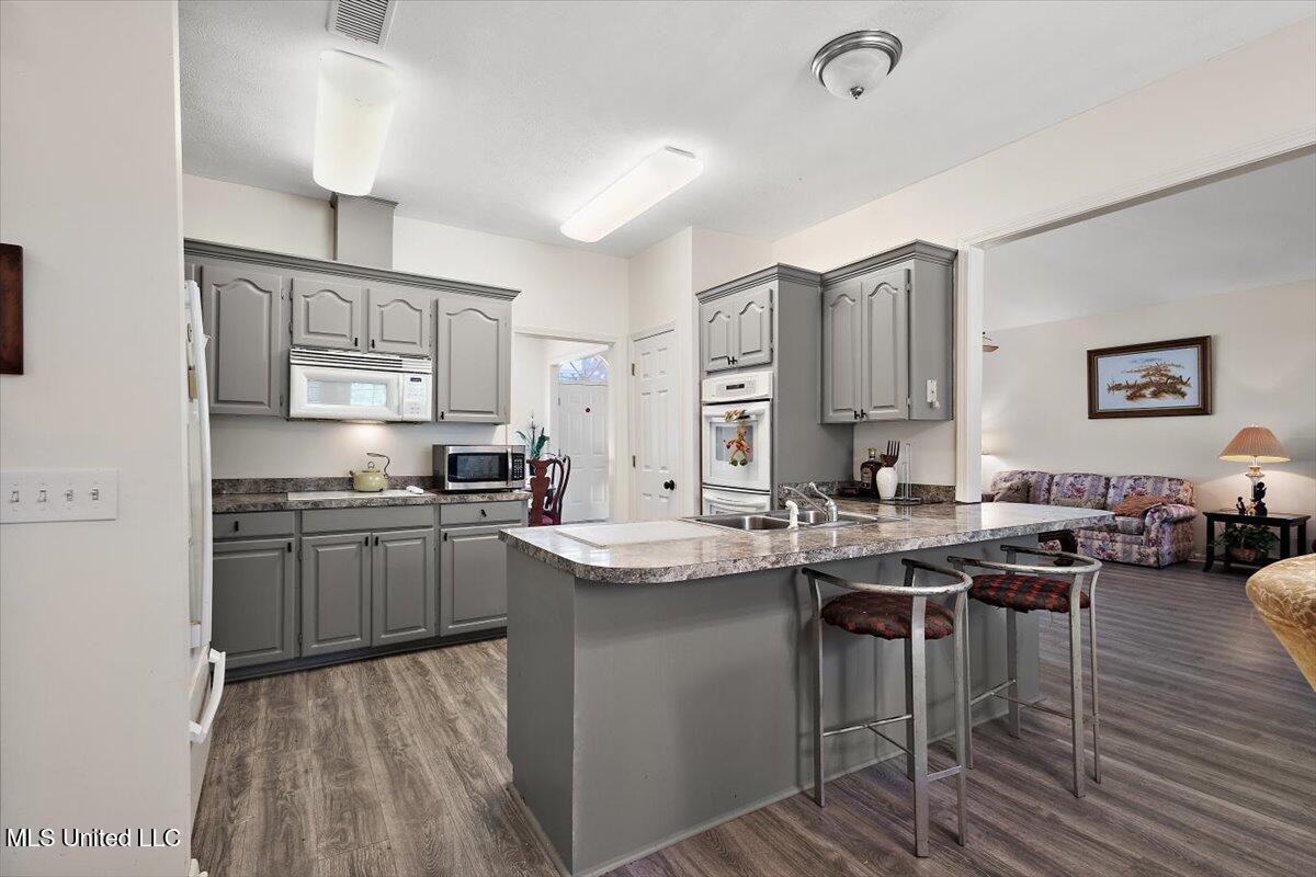 866 Old River Road Harrisville, MS 39082 - Photo 10 of 26 old river- kitchen mls