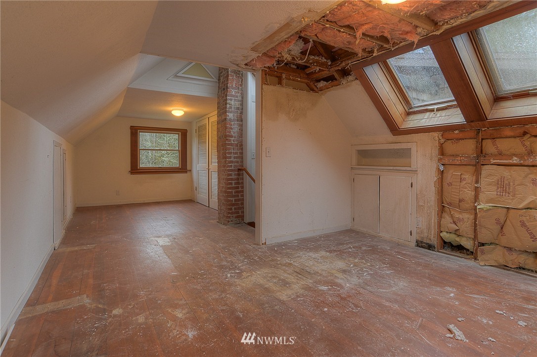 7701 Zangle Road Northeast Olympia, WA 98506 - Photo 7 of 25 Gallery Image 7