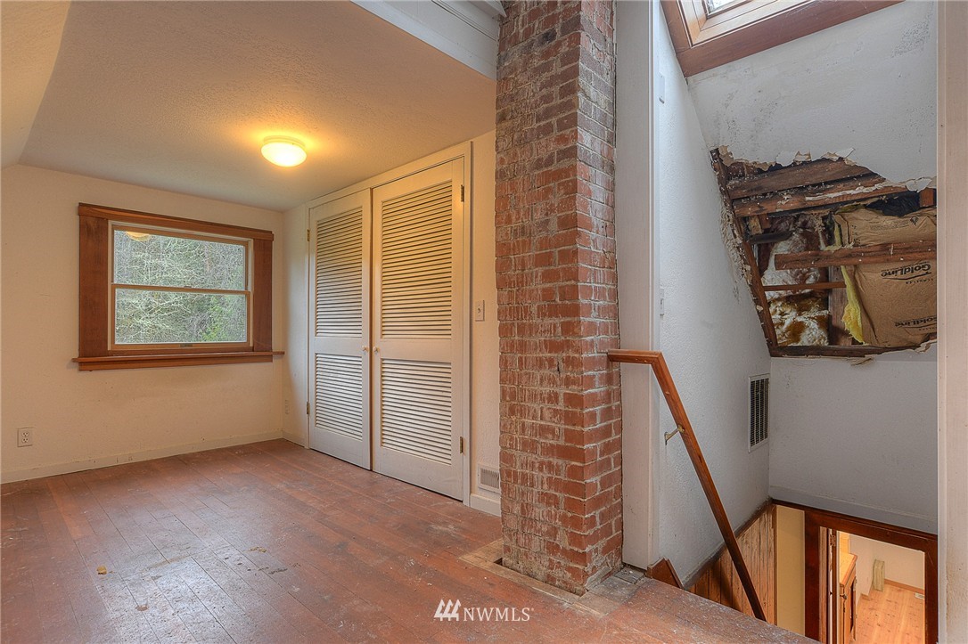 7701 Zangle Road Northeast Olympia, WA 98506 - Photo 9 of 25 Gallery Image 9