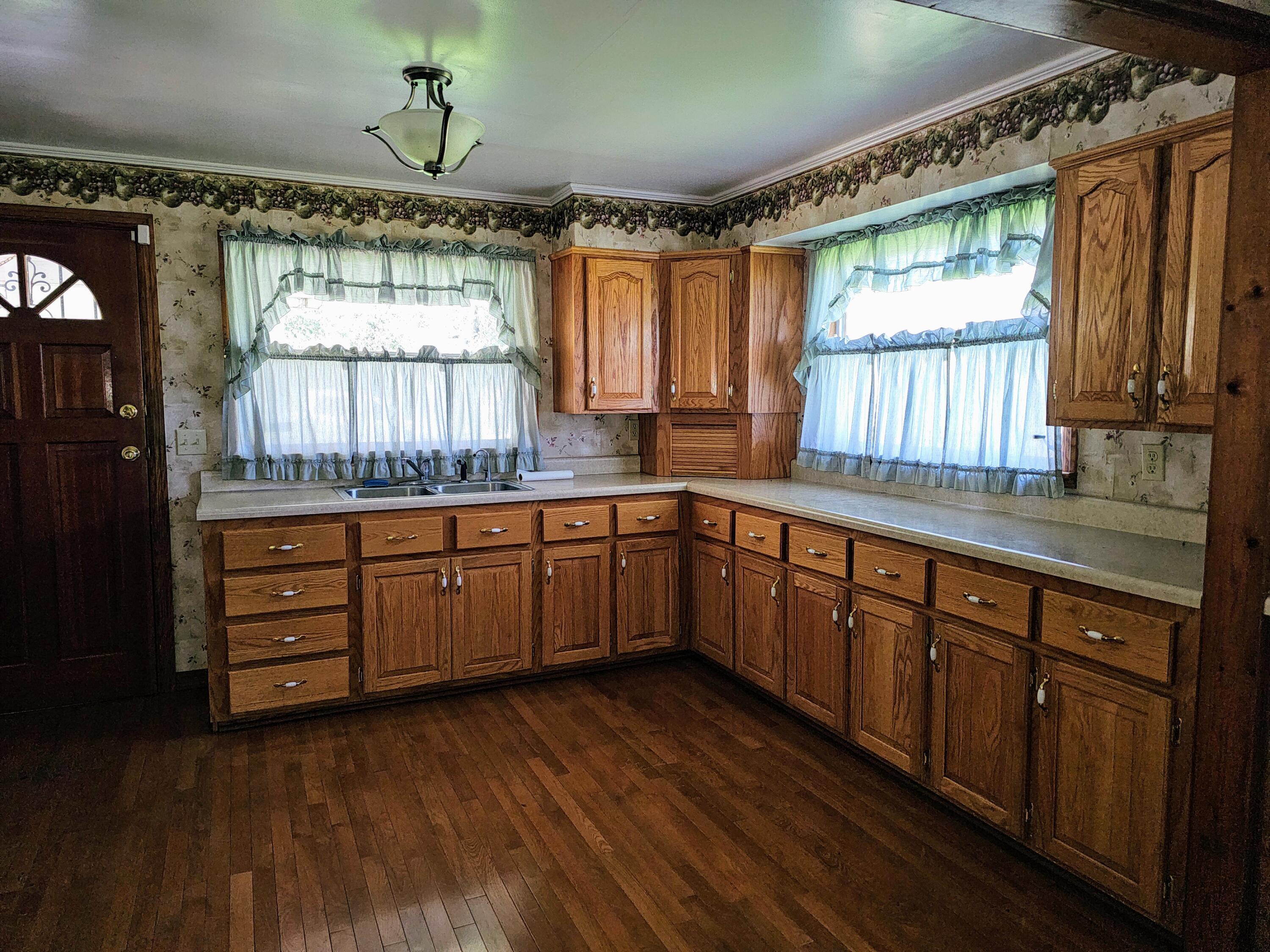 495 Lower East Valley Road Dunlap, TN 37327 - Photo 8 of 55 20240522142701638101000000-o