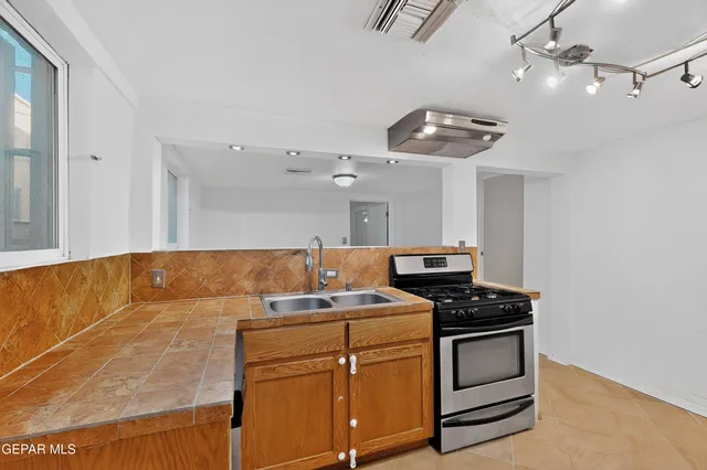 a view of a room with an empty space