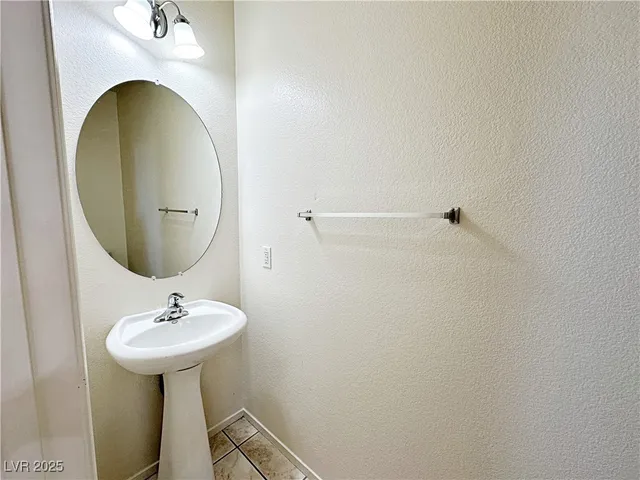 $2,200 | 5914 West Tinazzi Way, Las Vegas, NV 89141