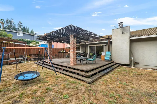 $745,000 | 506 Midway Court, Martinez, CA 94553